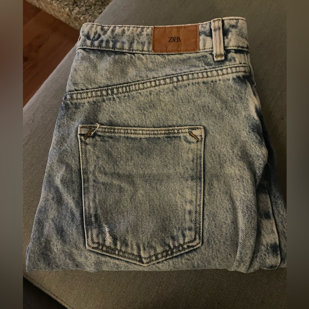 Zara Petite Light Wash Straight Leg Jeans